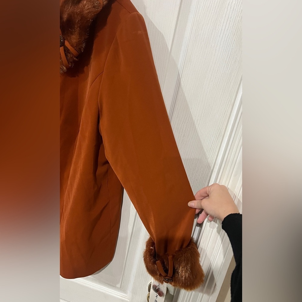 NWT Justin Taylor Rust Jacket with Faux Fur Trim - Picture 5 of 7